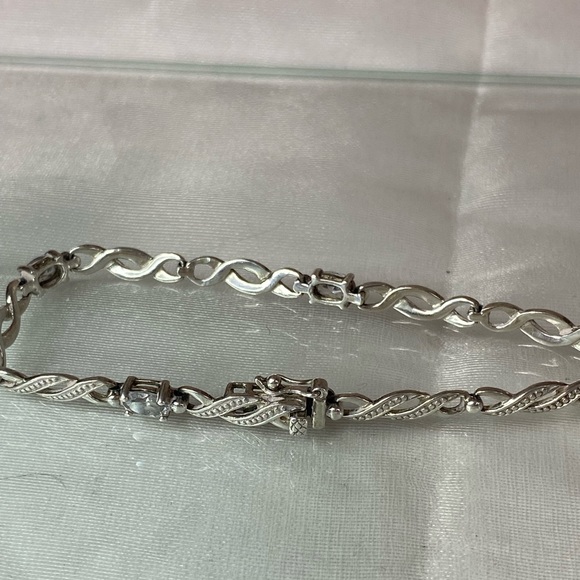 925 STERLING SILVER infinity CZ bracelet ♾️ - Picture 12 of 13